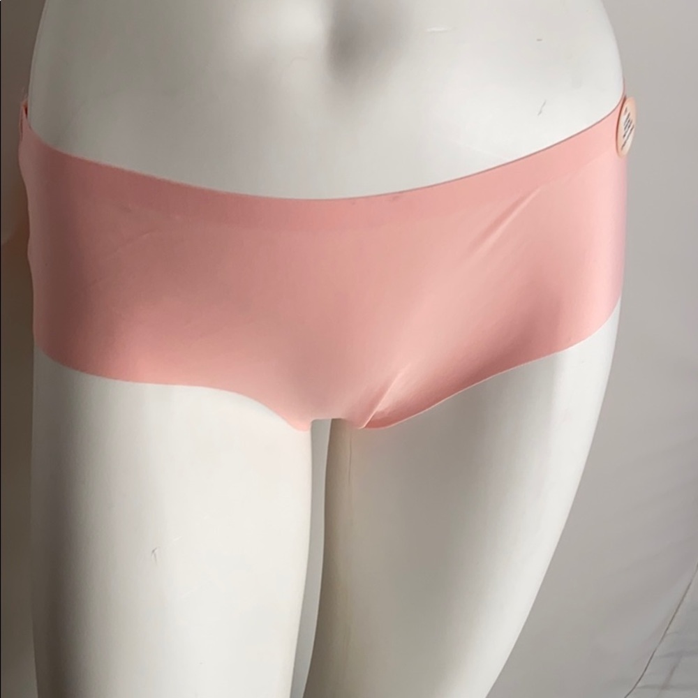 No lines seamless light pink panty XL